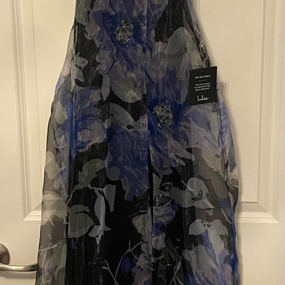 Brand New Unworn Lulu’s Formal event/Black Tie Dress - Picture 5 of 7